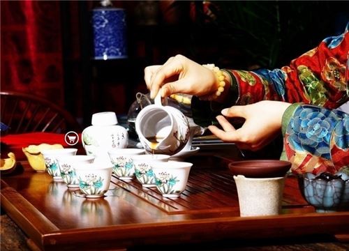 &#21315;&#20159;&#24179;&#21488;&#45;&#21315;&#20159;&#65288;&#20013;&#22269;&#65289;&#19968;&#31449;&#24335;&#26381;&#21153;&#24179;&#21488;